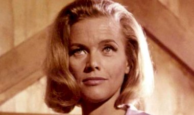 অনন্তধামলৈ জেমস বন্ড নায়িকা অনৰ ব্লেকমেন