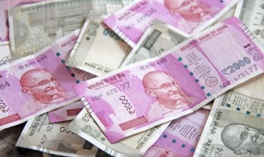 ইন্দোৰত ৰাস্তাত পেলাই থৈ গ’ল ২০০–৫০০ টকীয়া নোট