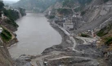 পূৰ্ণ গতিত চলি আছে নামনি সোৱণশিৰীৰ নদী বান্ধৰ কাম