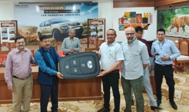 কাজিৰঙা ৰাষ্ট্ৰীয় উদ্যান কর্তৃপক্ষলৈ টাটা মটৰ্চৰ ২০ লাখ টকীয়া গাড়ী  : দেশজুৰি টাটা মটৰ্চৰ কাজিৰঙা এডিচনৰ বিপনন আৰম্ভ  :