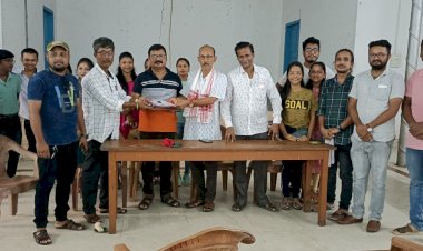 'কলাজ'ৰ উদ্যোগত বোকাখাতত মঞ্চস্থ হ'ব লগীয়া নাটক 'মায়ংজকা'ৰ শুভ মহুৰৎ অনুষ্ঠিত   :