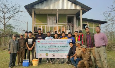 বন্যপ্ৰাণীৰ সুৰক্ষাৰ বাবেই ব্ৰহ্মপুত্ৰৰ চাপৰিত পশু পালন আৰু পশু চিকিৎসা বিভাগৰ সহযোগত কাজিৰঙাৰ কৰ্তৃপক্ষৰ পশুধনৰ প্ৰতিষেধক টিকা প্ৰদানৰ অভিযান  :