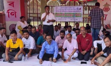 সাংবাদিকক কৰা অসৌজন্যসূচক আচৰণৰ প্ৰতিবাদত বোকাখাতত সাংবাদিকৰ প্ৰতিবাদ  : দুঘন্টীয়া ধৰ্মঘট  :