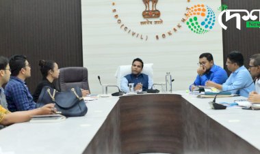 বোকাখাতত ১০ মং কাজিৰঙা লোকসভা সমষ্টিৰ ব্যয় পৰ্যবেক্ষক লক্ষ্মন সিং গুৰজাৰৰ বৈঠক  :
