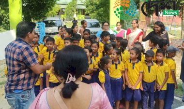 বোকাখাতত ভাৰত চৰকাৰৰ শিক্ষা মন্ত্ৰালয়ৰ এক সঁজাতি : দুখন বিদ্যালয় পৰিদৰ্শন :