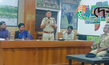 বানপানীক লৈ কাজিৰঙা ৰাষ্ট্ৰীয় উদ্যানত সভা : বন বিভাগ, আৰক্ষী, জিলা প্ৰশাসন আৰু বিভিন্ন দল সংগঠনৰ প্ৰতিনিধিৰ অংশ গ্ৰহন  :