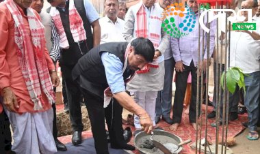 বোকাখাতত ১০ লাখ টকাৰে জুবিন গাৰ্গৰ পুৰ্ণাংগ প্ৰতিমুৰ্তি নিৰ্মানৰ শিলান্যাস মন্ত্ৰী অতুল বৰাৰ :