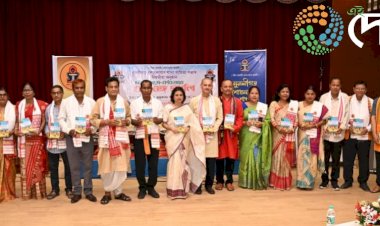 নুমলীগড় শোধনাগাৰ শাখা সাহিত্য সভাৰ অন্তৰঙ্গ গধূলি : বার্তালোচনী 'দোকমোকালি' উন্মোচন :