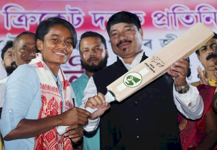 भारतीय राष्ट्रीय महिला क्रिकेट टीम की खिलाड़ी बोकाखात की बेटी उमा छेत्री का बोकाखात में भव्य अभिनंदन :
