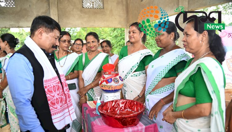 ৰাষ্ট্ৰীয় পোষণ মাহৰ অংশ হিচাপে বোকাখাতৰ সাপজুৰিৰ বজাৰত বিশেষ সজাগতা অনুষ্ঠান : মন্ত্ৰী অতুল বৰাৰ অংশগ্ৰহন  :