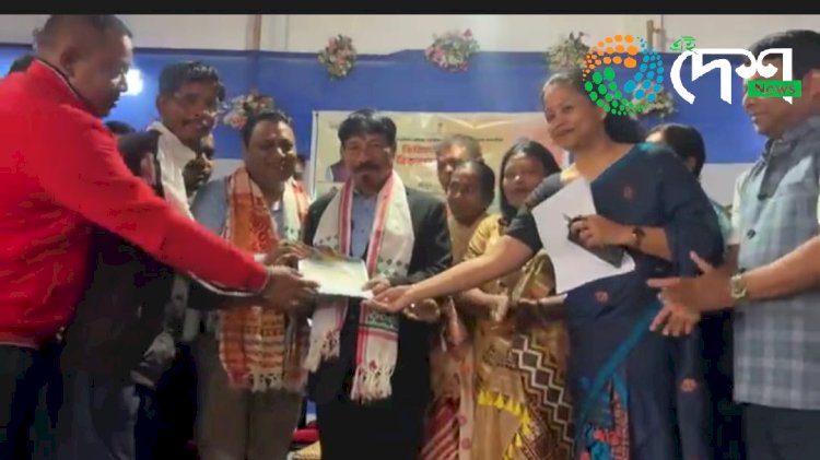 সমাগত বিধানসভা নিৰ্বাচন : সমষ্টিৰ হিতাধিকাৰীৰ মাজত মন্ত্ৰী অতুল বৰা : চাহ শ্ৰমিকৰ ভুমিৰ পট্টা বিতৰণৰ লগতে এলানি কাৰ্যসুচীত অংশগ্ৰহন :