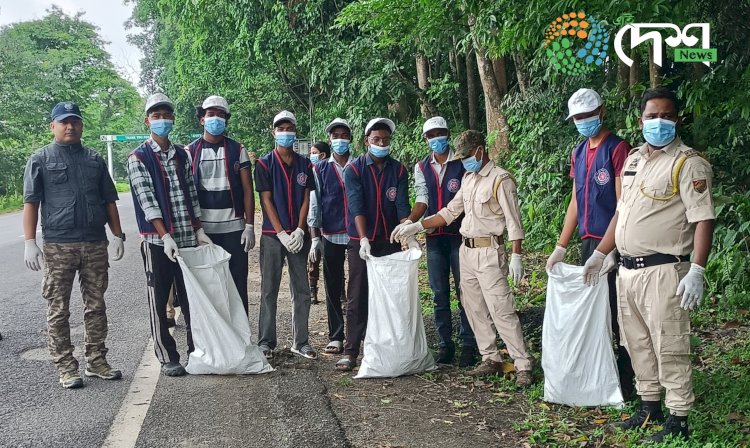 Garbage Clean-up Drive at Panbari Animal Corridor in Kaziranga by NSS Volunteers of JDSG College, Bokakhat